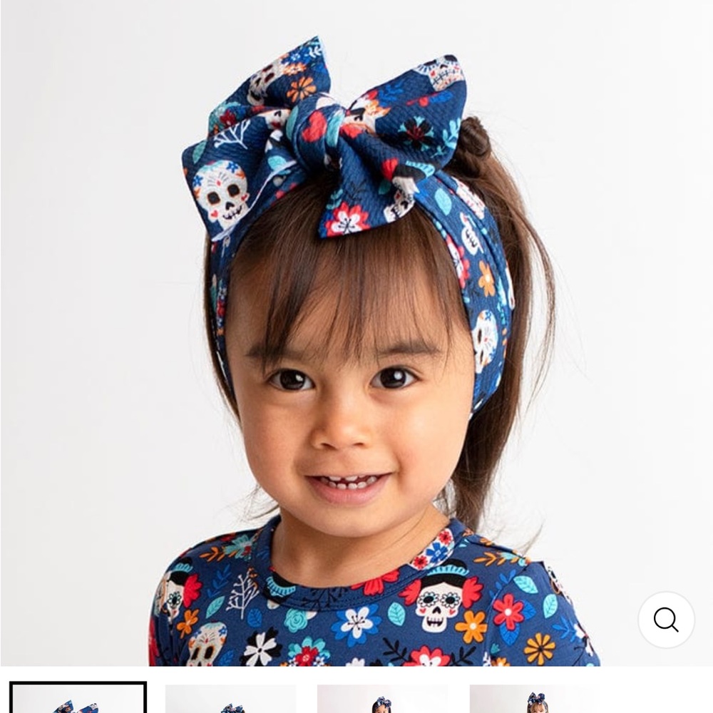 Bums & Roses Skelebrate Biggie Bow